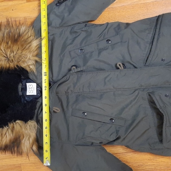 Eskimo Midlength Down Parka with Faux Fur Hood - Picture 8 of 13